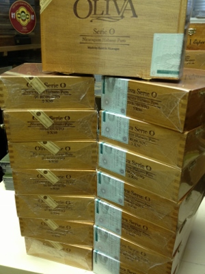 oliva-o-robusto-cigars-stacked-400