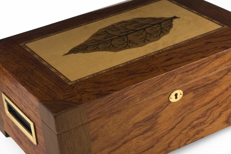 Santa-Barbara-Humidor-detail (450x300)