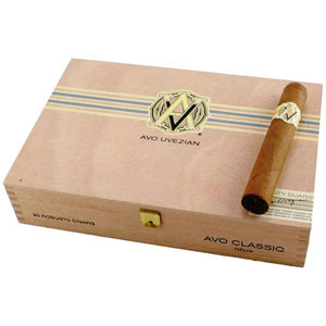 avo classic cigars box closed image