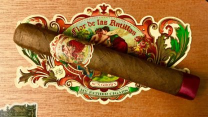 flor de las antillas cigar box image