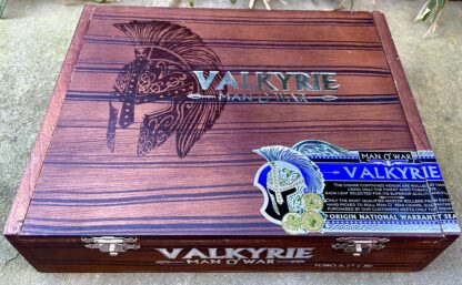 man o war valkyrie cigars box image