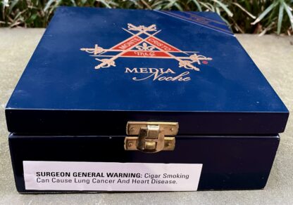 montecristo media noche box cigars image