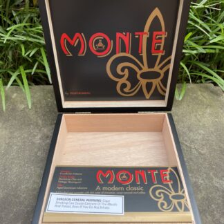 monte by montecristo cigars box open image