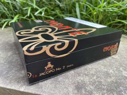 monte montecristo cigars box image